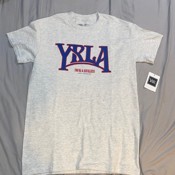 YOUNG & RECKLESS LA TEE - Picture 1 of 3